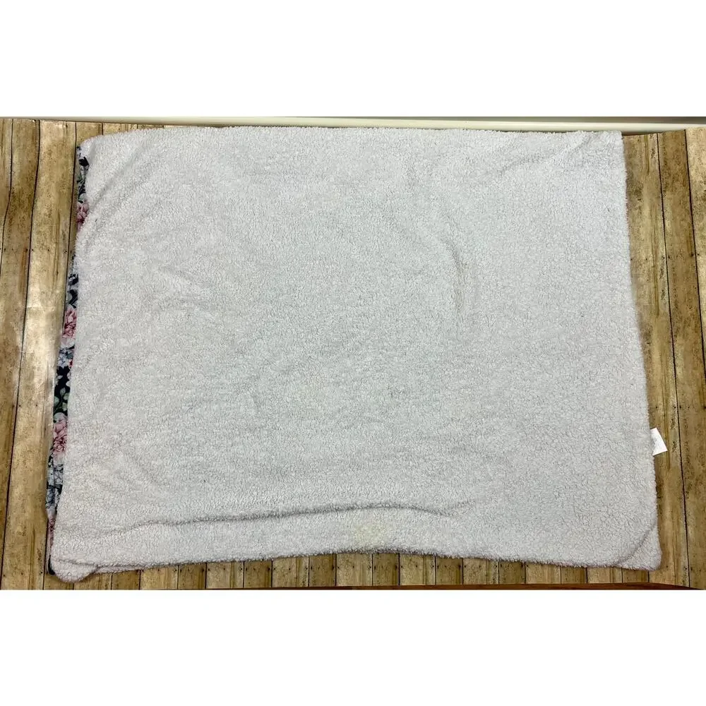 Posh Peanut Hayley Floral Luxe Plush Patoo Bamboo Blanket 60x40